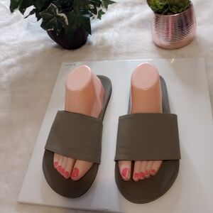 Sandals shoes for girl size 9